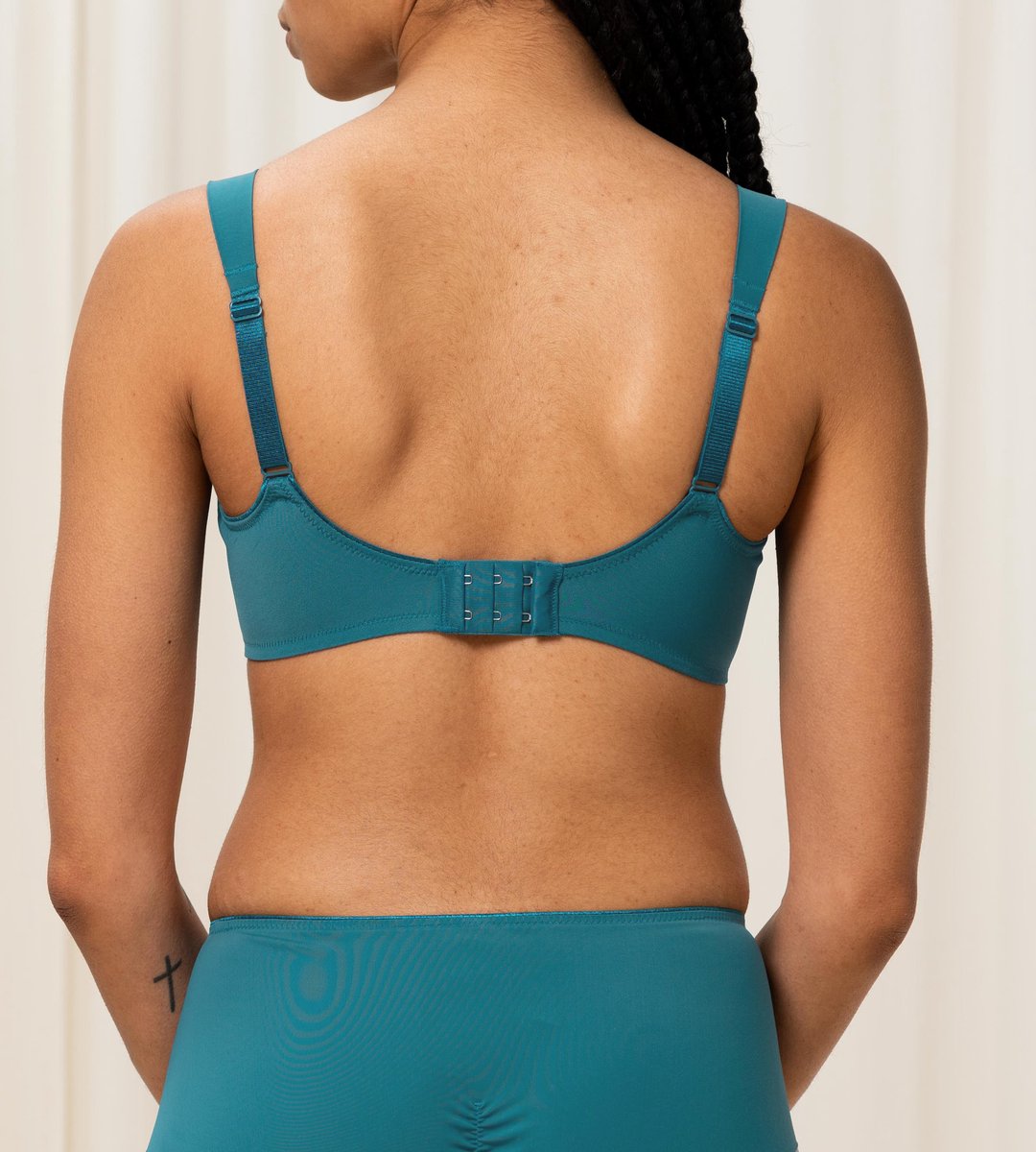  Triumph Essential Minimizer W X Dames Beha - Maat 75C
