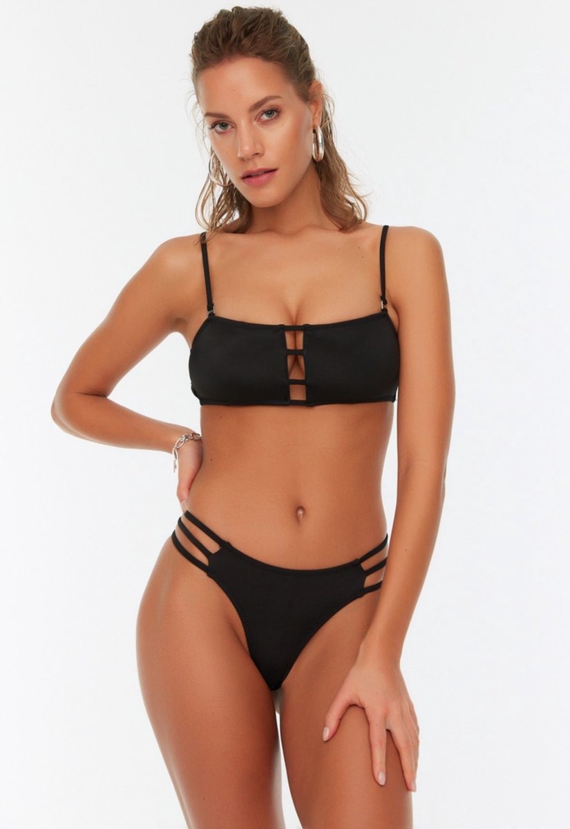  Trendyol Vrouwen Bikiniset